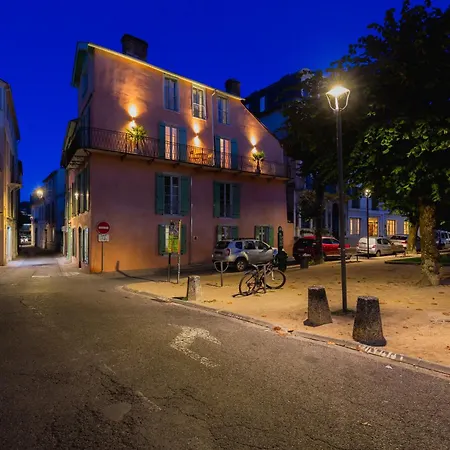 3 Pieces D'architecte 2 Terrasse Apartment Bagneres-de-Bigorre
